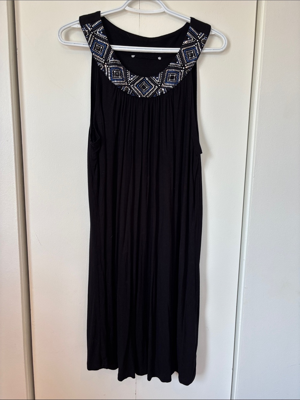 🎉4/30$🎉Black Sleeveless Beaded Neckline Dress